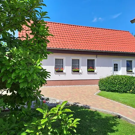 Lara Apartment